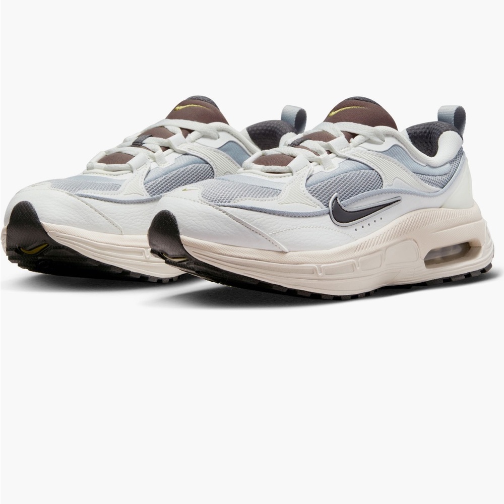 Nike Air Max Bliss Sneaker, Women’s, 7.5M
WOLF GREY/ ASH/ SUMMIT